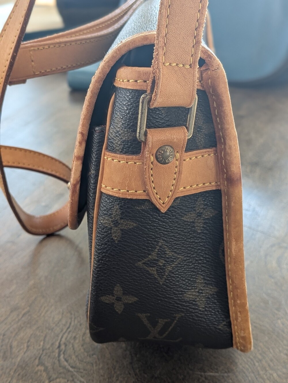Vintage Louis Vuitton Sologne Crossbody - Picture 5 of 15
